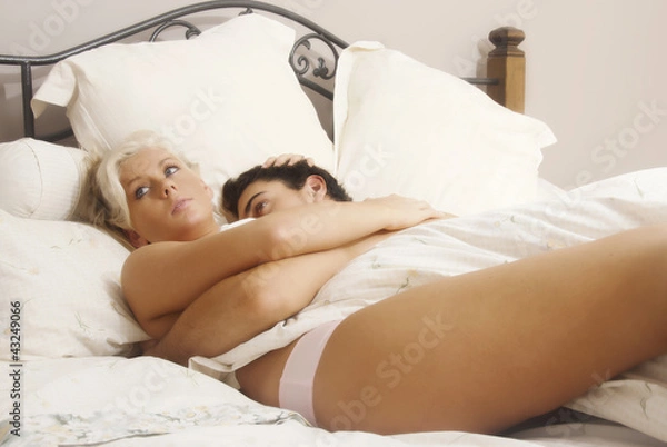Obraz Young lovers in bed