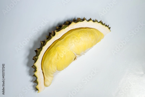 Obraz durian that has been peeled. ripe durian isolated on white background