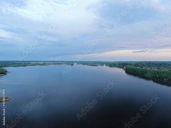 Obraz clouds over the lake