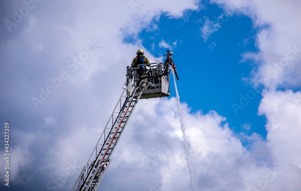 Obraz fireman in the sky