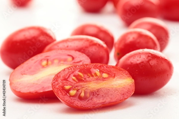 Obraz Pequeños tomates rojos
