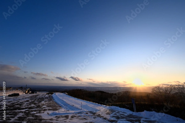 Fototapeta 雪が降り始める初冬の摩周湖