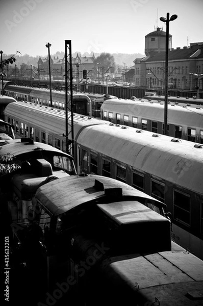 Obraz train carriage in railway station
