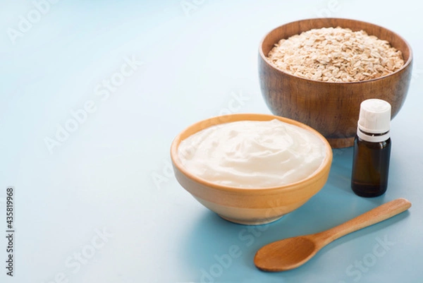 Obraz Yogurt mask oats and essencial oil