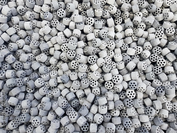 Fototapeta Renea nickel, also known as "skeletal nickel" — is a solid microcrystalline porous nickel catalyst used in chemical processes for hydrogenation or hydrogen reduction of organic compounds