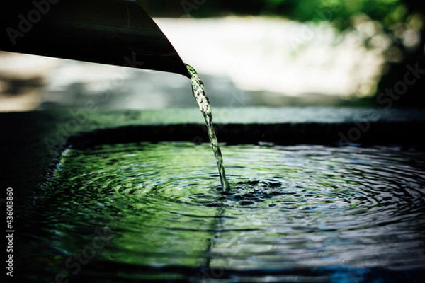 Fototapeta 京都、梨木神社の染井の水 (京都三名水）