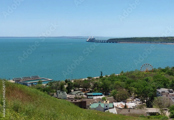 Fototapeta Crimean peninsula, city, Kerch, Mount Mithridates. The place where the Greeks founded one of the oldest cities in Europe - Panticopeia (752 BC). View of the Kerchinsky Bay and the fishing port. 
