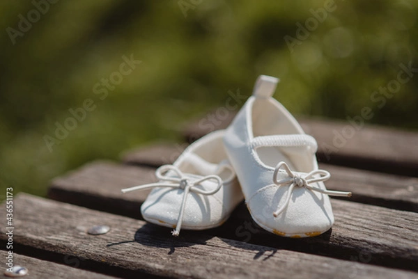 Obraz white baby shoes