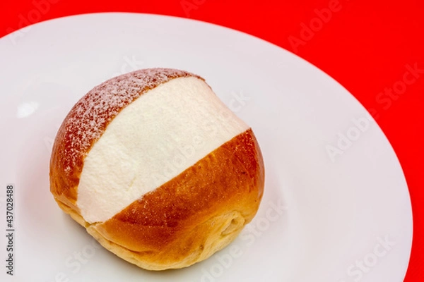 Obraz 皿の上のマリトッツォ