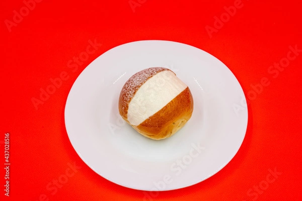 Obraz 皿の上のマリトッツォ