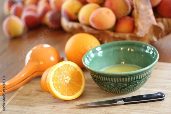 Obraz preserving peaches
