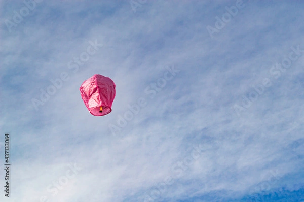 Fototapeta paper lantern in sky
