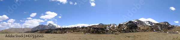 Fototapeta Panorama of the Caucasus mountains with a view of Elbrus and the camp of mine rescuers.