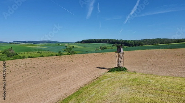 Obraz Drohnenaufnahme, Jäger-Hochsitz