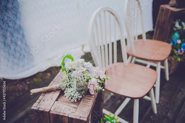 Fototapeta 부케와 의자