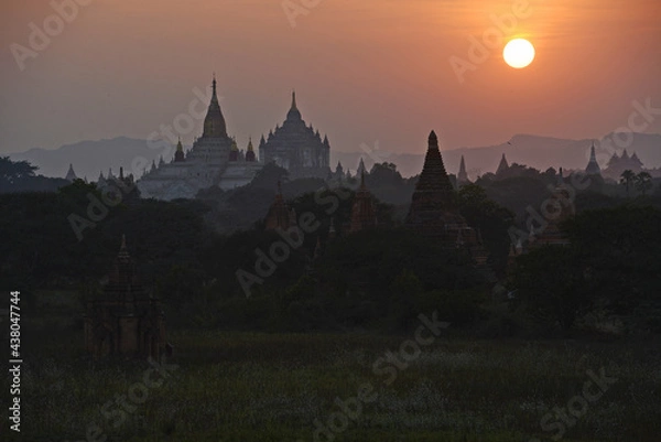 Fototapeta bagan sunset