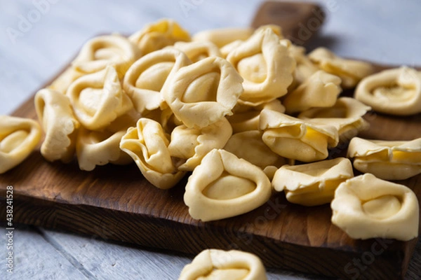 Obraz Raw tortellini pasta