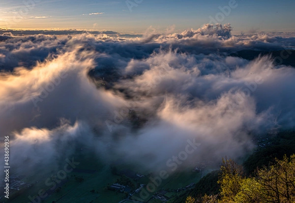 Obraz Like a foggy sea