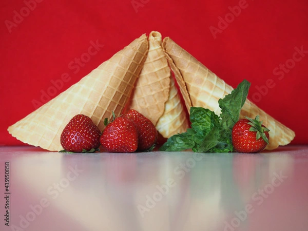 Obraz Waffle cones with strawberry