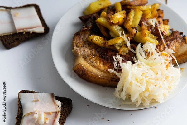 Obraz grilled pork chop with potatoes