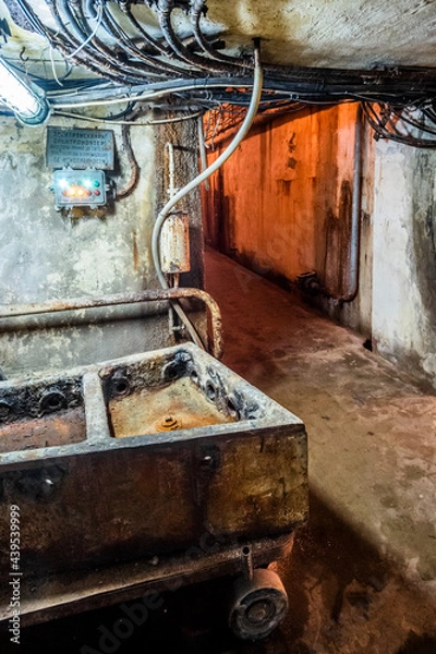 Fototapeta Underground bombshelter in sovetion Moscow