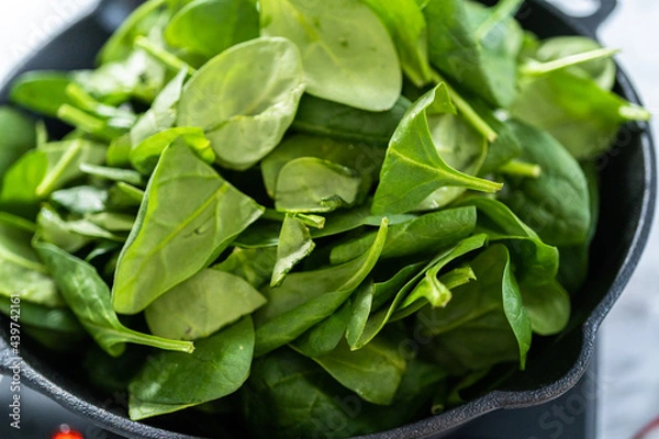 Fototapeta Spinach and ham frittata