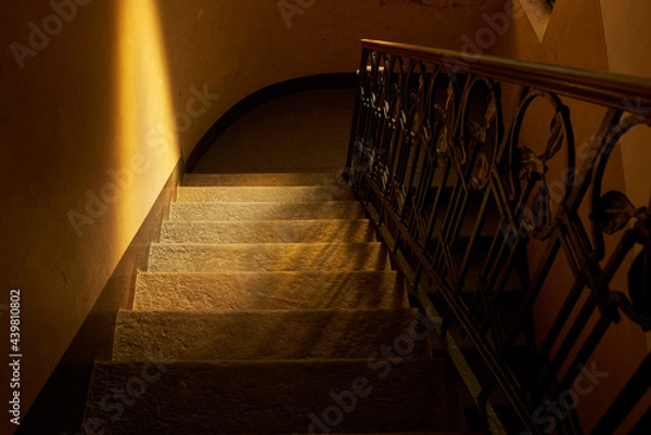 Obraz la scale con le ombre