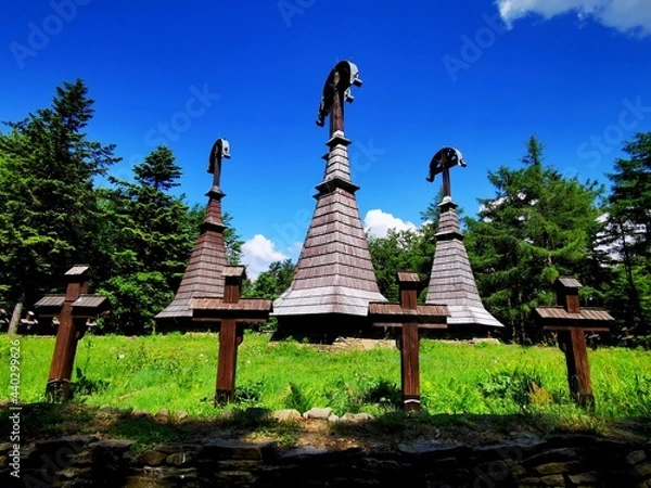 Obraz Rotunda, Regietow Poland. Historic World War I cemetery at the top of the Rotunda Mountain.