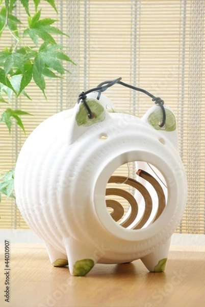 Fototapeta 豚の蚊取り線香