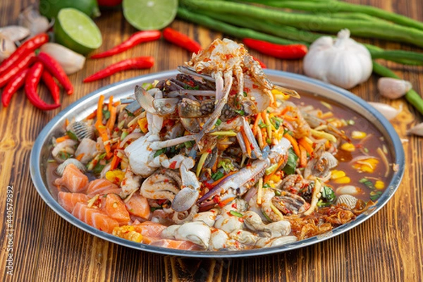 Obraz Papaya salad with crab, salmon, cockles, shrimp