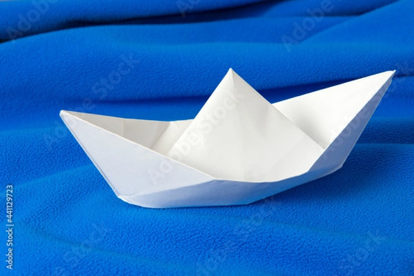 Obraz Children's fun paper boat
