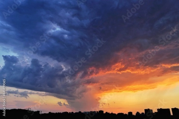 Obraz sunset over the city