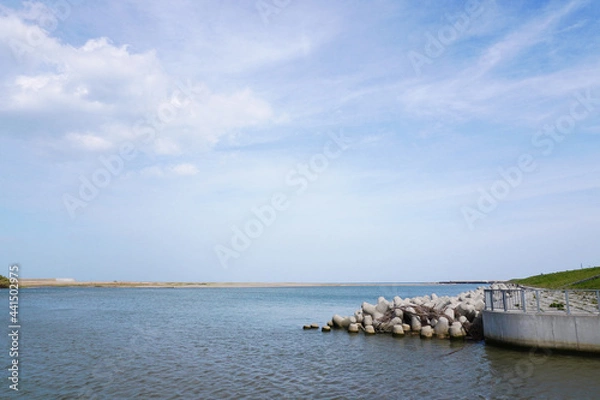 Fototapeta 川の河口の風景、宮城県名取市閖上名取川