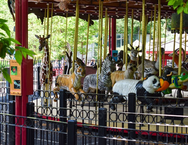 Fototapeta Animal hangers on a carousel at the National Zoo, Washington, DC