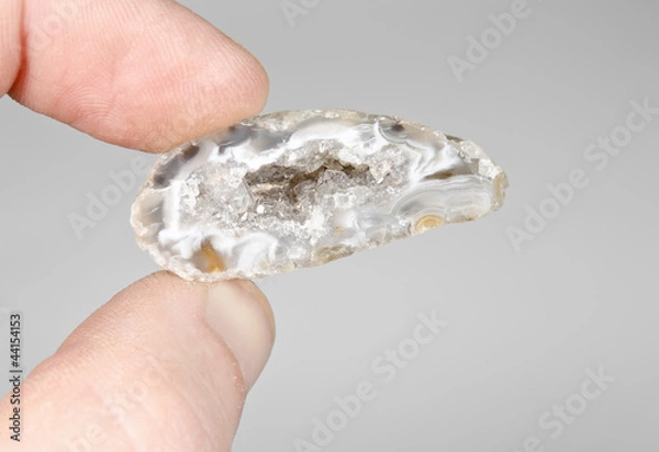 Obraz Glücksgeode in Händen halten