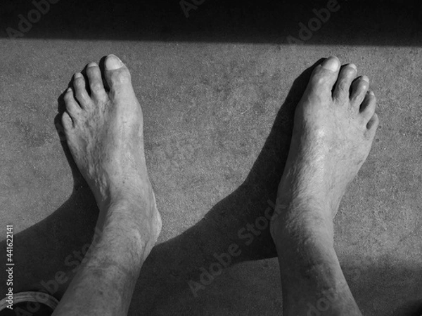 Obraz feet on the floor