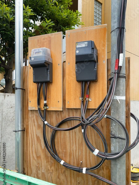 Fototapeta 工事現場の仮設電気メーター