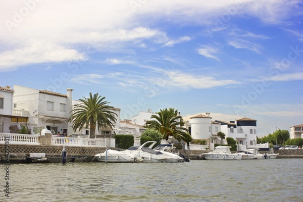 Obraz Luxurious Yachts and Condos.