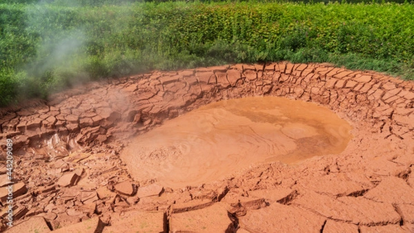 Fototapeta Kamchatka. twin mud cauldrons in the valley of geysers