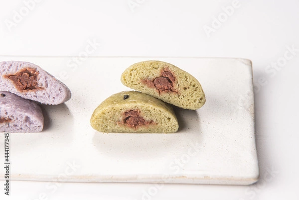 Fototapeta 쫄깃하고 팥 앙금이 달콤하고 맛있는 기정떡