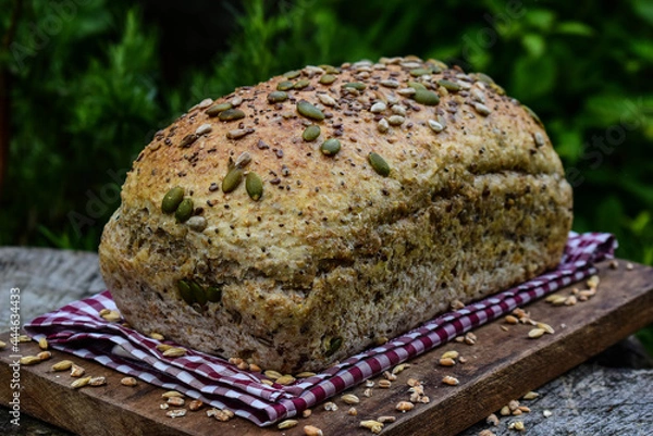 Obraz healthy eating with multigrain bread