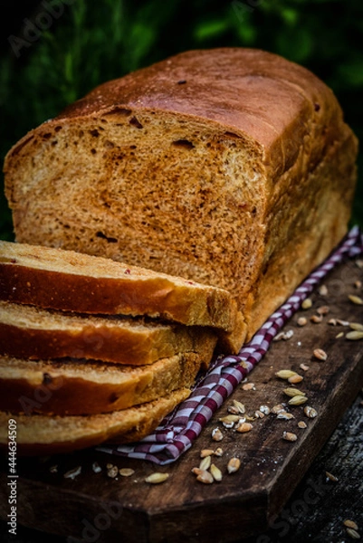 Obraz healthy eating with multigrain bread