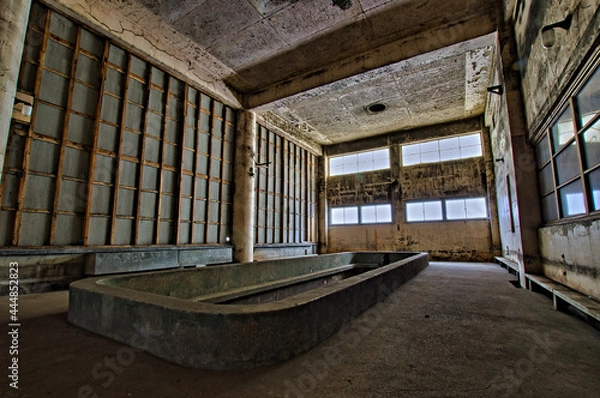 Fototapeta 炭鉱施設　浴場区画