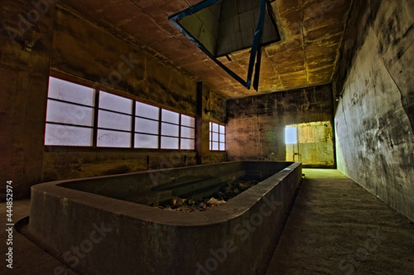 Fototapeta 炭鉱施設　浴場区画