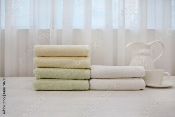 Fototapeta 자연스럽게 연출한 다양한 타올