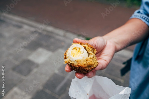 Obraz hand holding Eierbal from Netherlands, UNESCO world cultural heritage