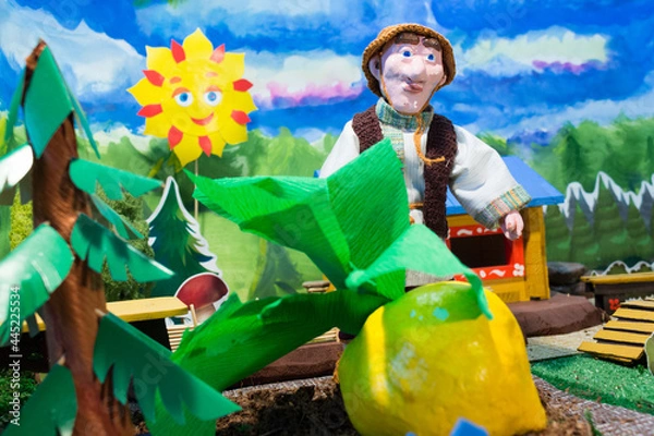 Obraz Home puppet theatre. Oldman and turnip. Russian fairytale.

