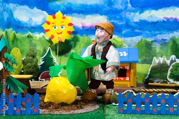Obraz Home puppet theatre. Oldman and turnip. Russian fairytale.
