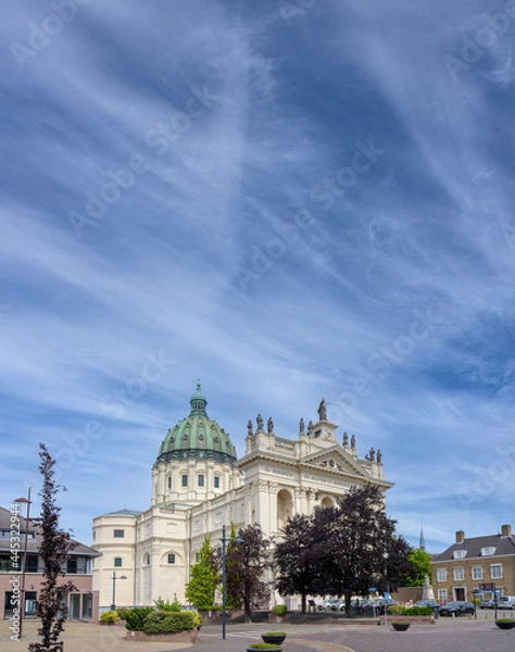 Fototapeta Build between 1867 en 1880 Basiliek van de H.H. Agatha en Barbara in Oudenbosch, Noord-Brabant Province, The Netherlands