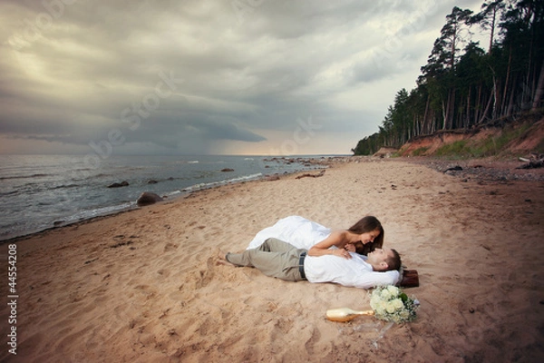 Obraz Newlyweds on the beach